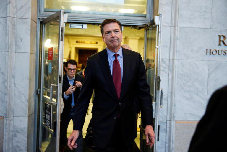 Έκθεση – κόλαφος για τον πρώην διευθυντή του FBI! Οι σχέσεις με τον Τραμπ