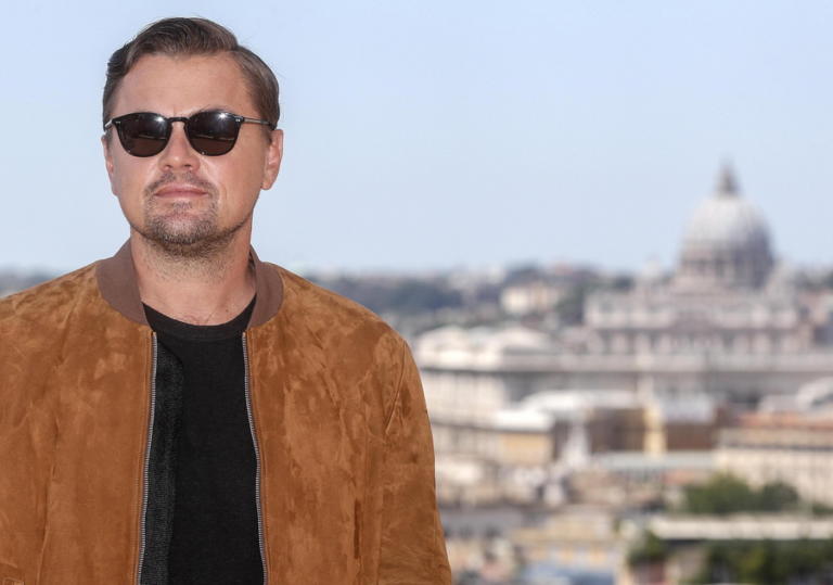 Απάντηση στον DiCaprio δίνει ο δήμαρχος Άνδρου για τα σκουπίδια στο βυθό