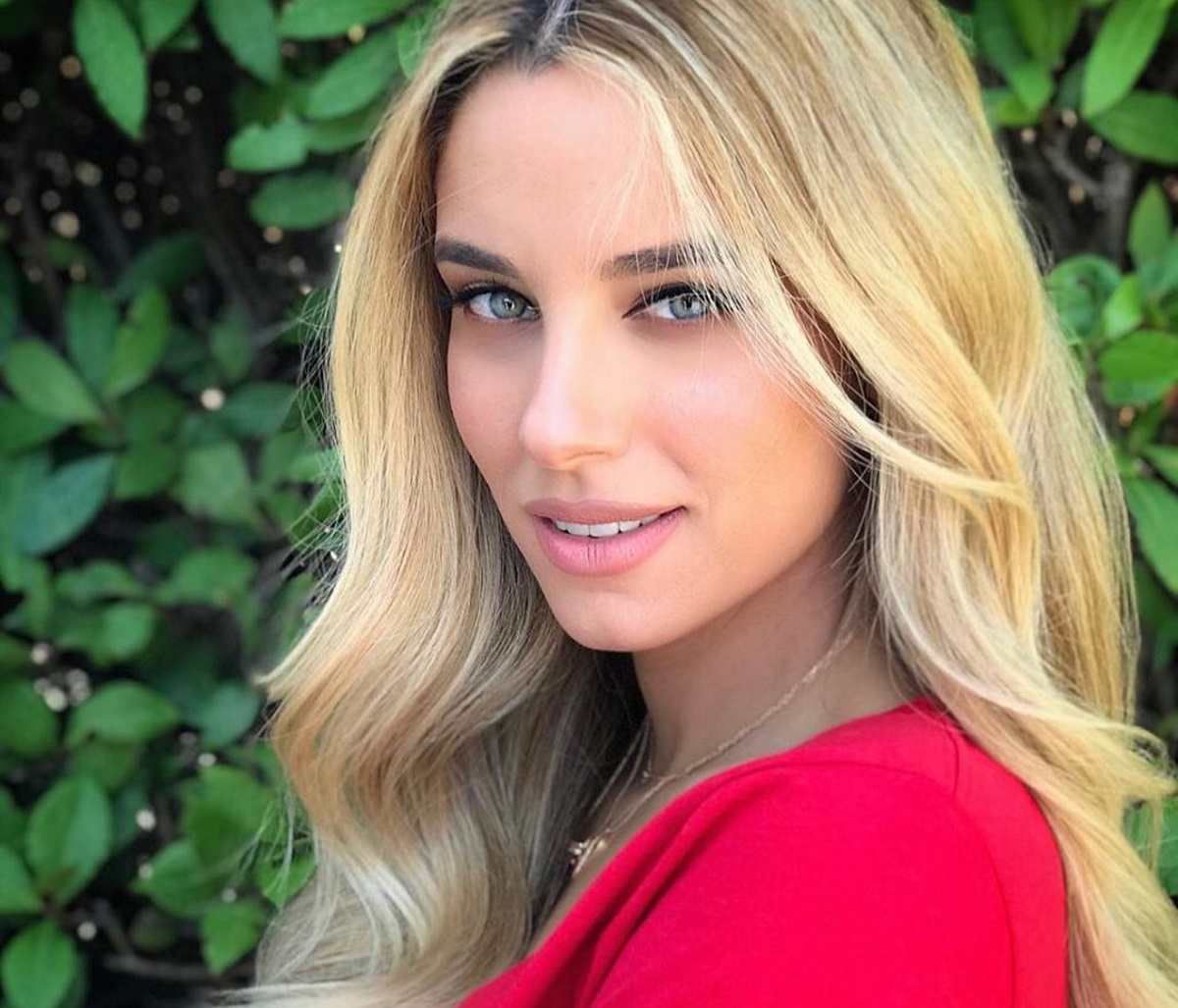 Δούκισσα Νομικού: Με τον μικρό Σάββα στην πισίνα!