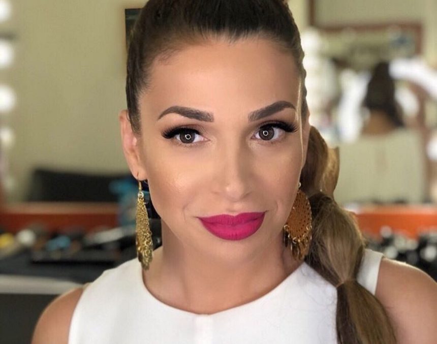 Ελένη Χατζίδου: Δείτε την ιδιαίτερη διακόσμηση της κρεβατοκάμαράς της [pic]