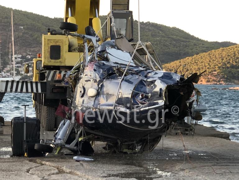 Αυτό είναι το μοιραίο ελικόπτερο που έπεσε στον Πόρο - Συγκλονιστικές φωτογραφίες από την ανέλκυση