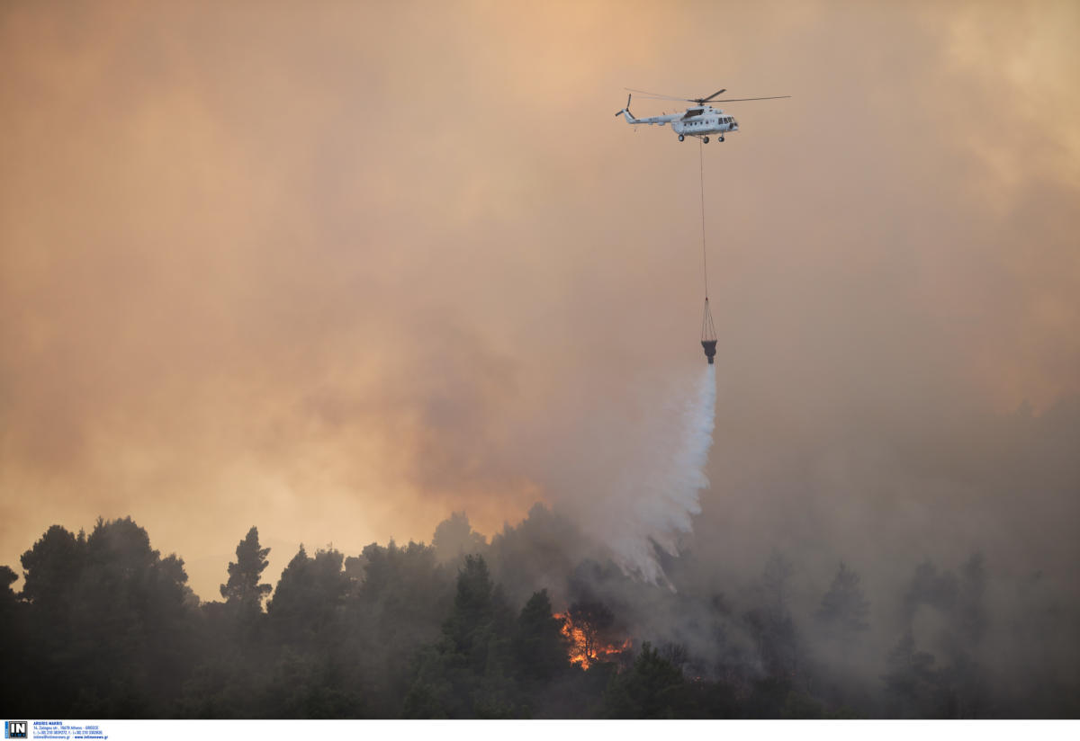 Συναγερμός για μεγάλη φωτιά στην Αρχαία Κόρινθο!