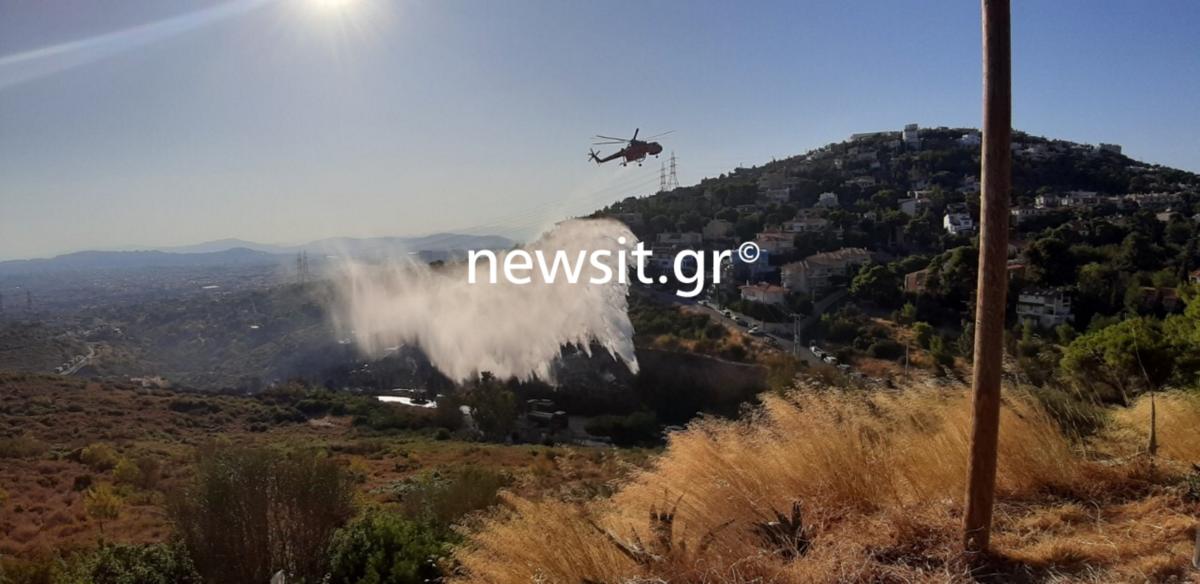 Φωτιά Πεντέλη: Σε ύφεση και οριοθετημένη η φωτιά στην οδό Δουκίσσης Πλακεντίας! Αποκαταστάθηκε η κυκλοφορία