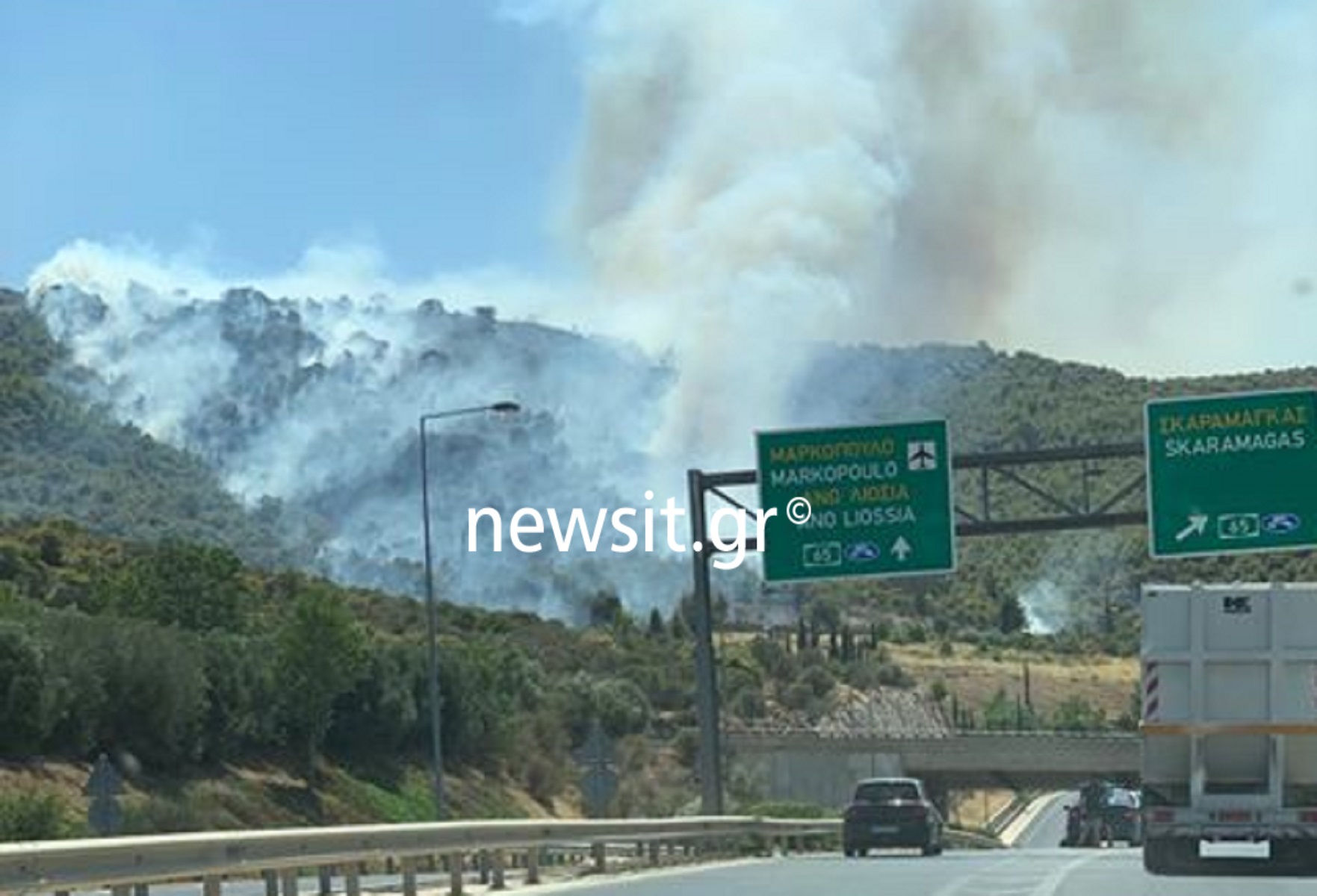 Φωτιά στην περιφερειακή Αιγάλεω