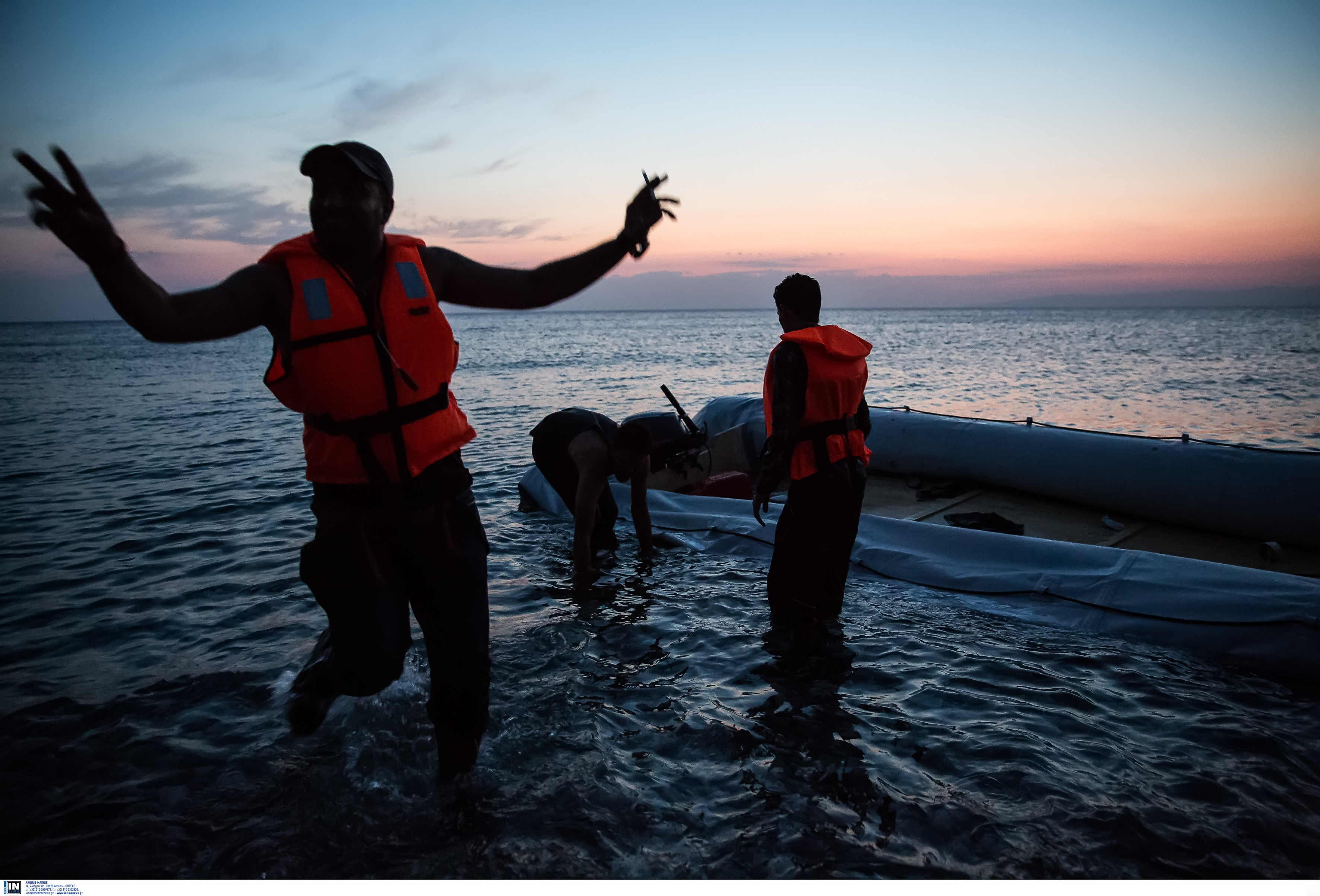 Χίος: Έπιασαν τον “εγκέφαλο” κυκλώματος που φέρνει μετανάστες με πολυτελή σκάφη!
