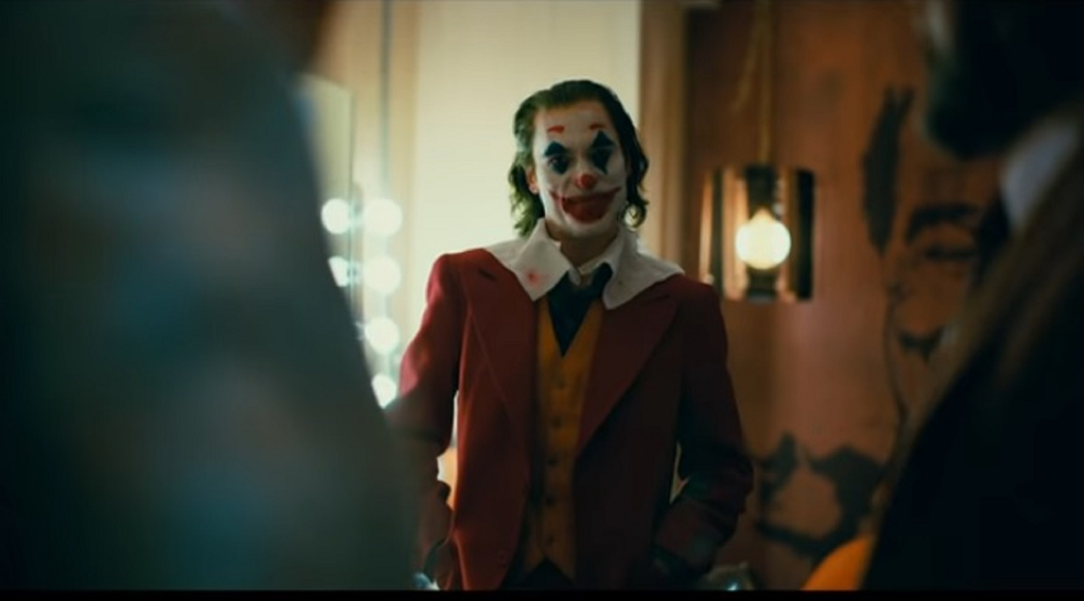 Το νέο τρέιλερ του Joker είναι ΕΠΟΣ! video