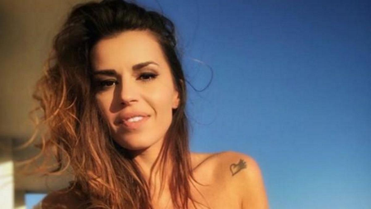 Topless η Χριστίνα Κολέτσα στην Κεφαλονιά! “Εγκεφαλικά” ο ανδρικός πληθυσμός…