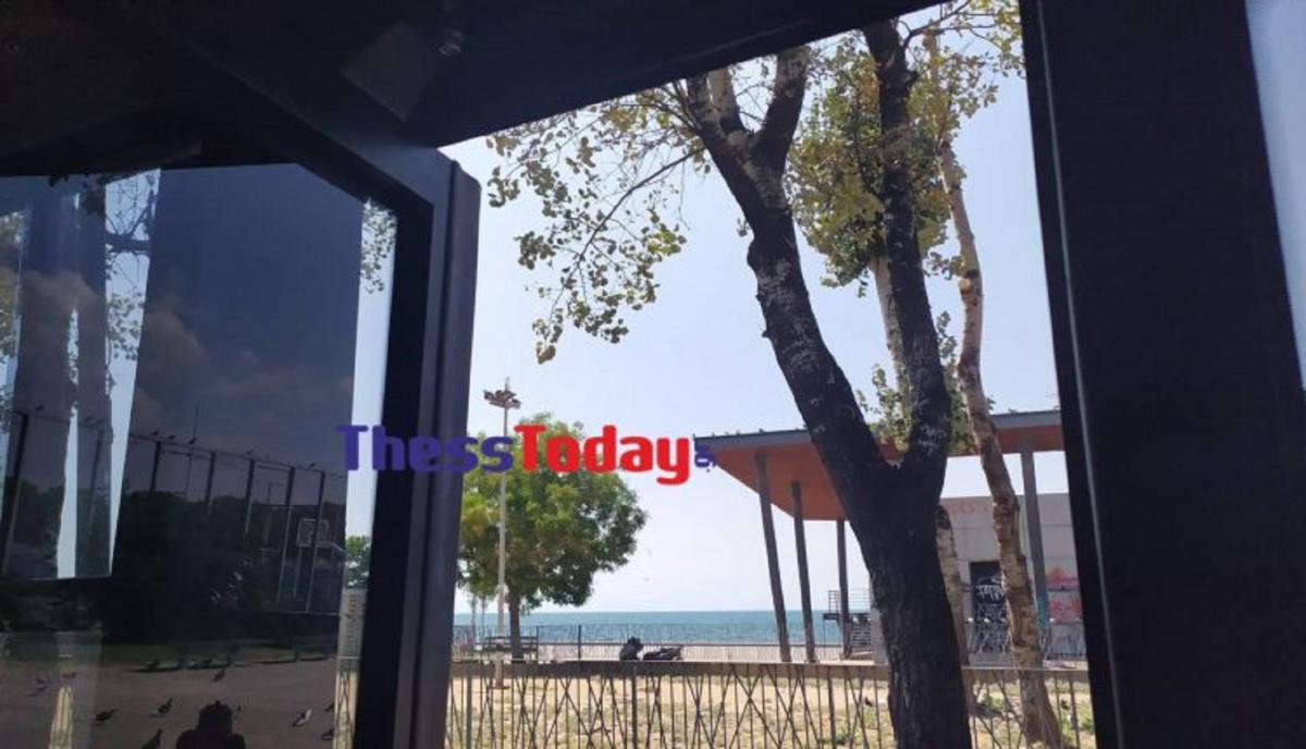 Θεσσαλονίκη: Λεωφορείο του ΟΑΣΘ έκανε δρομολόγιο με ανοικτή πόρτα!