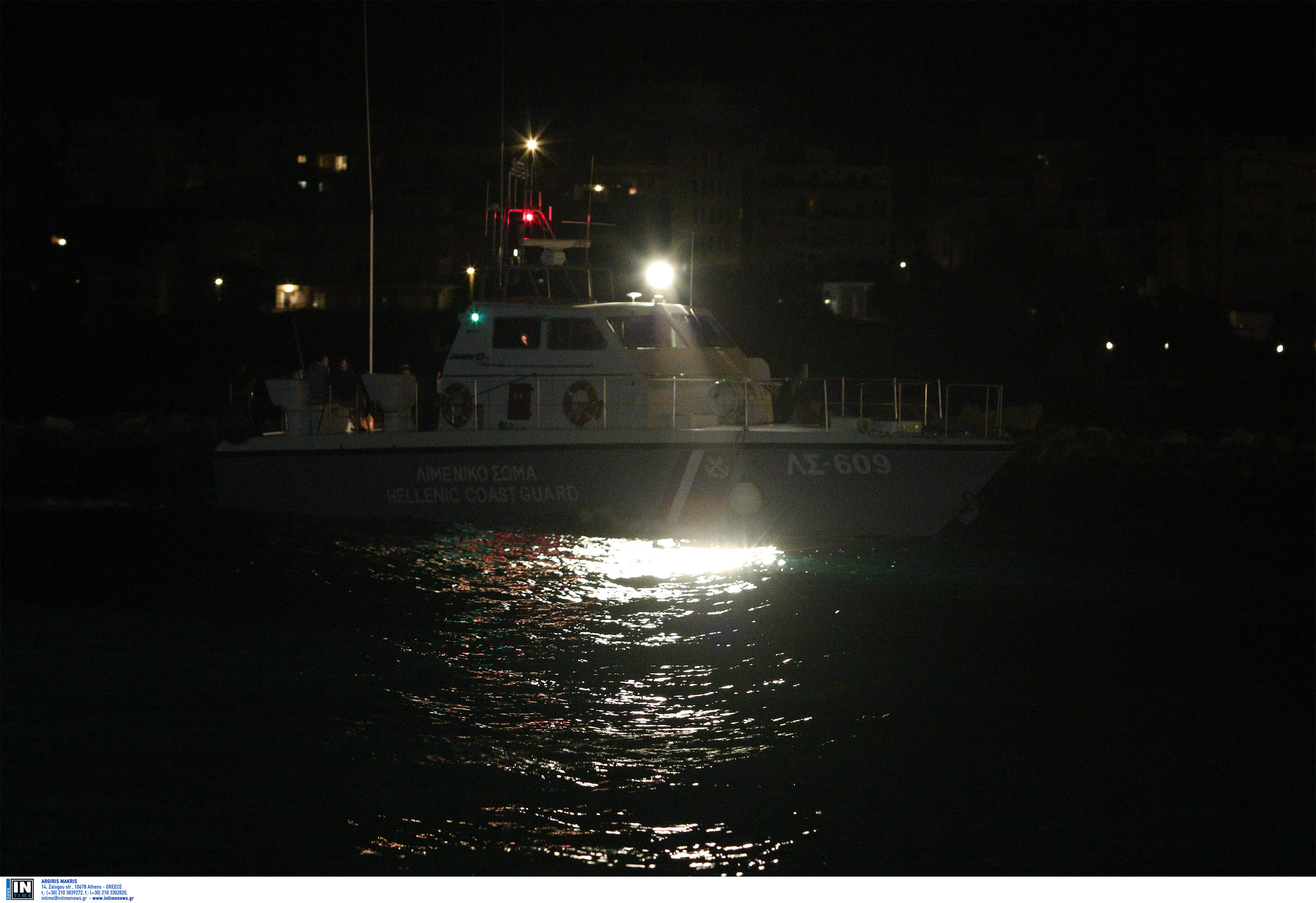Κρήτη: Τουλάχιστον 50 μετανάστες και πρόσφυγες έχουν περισυλλεγεί μετά τη βύθιση σκάφους