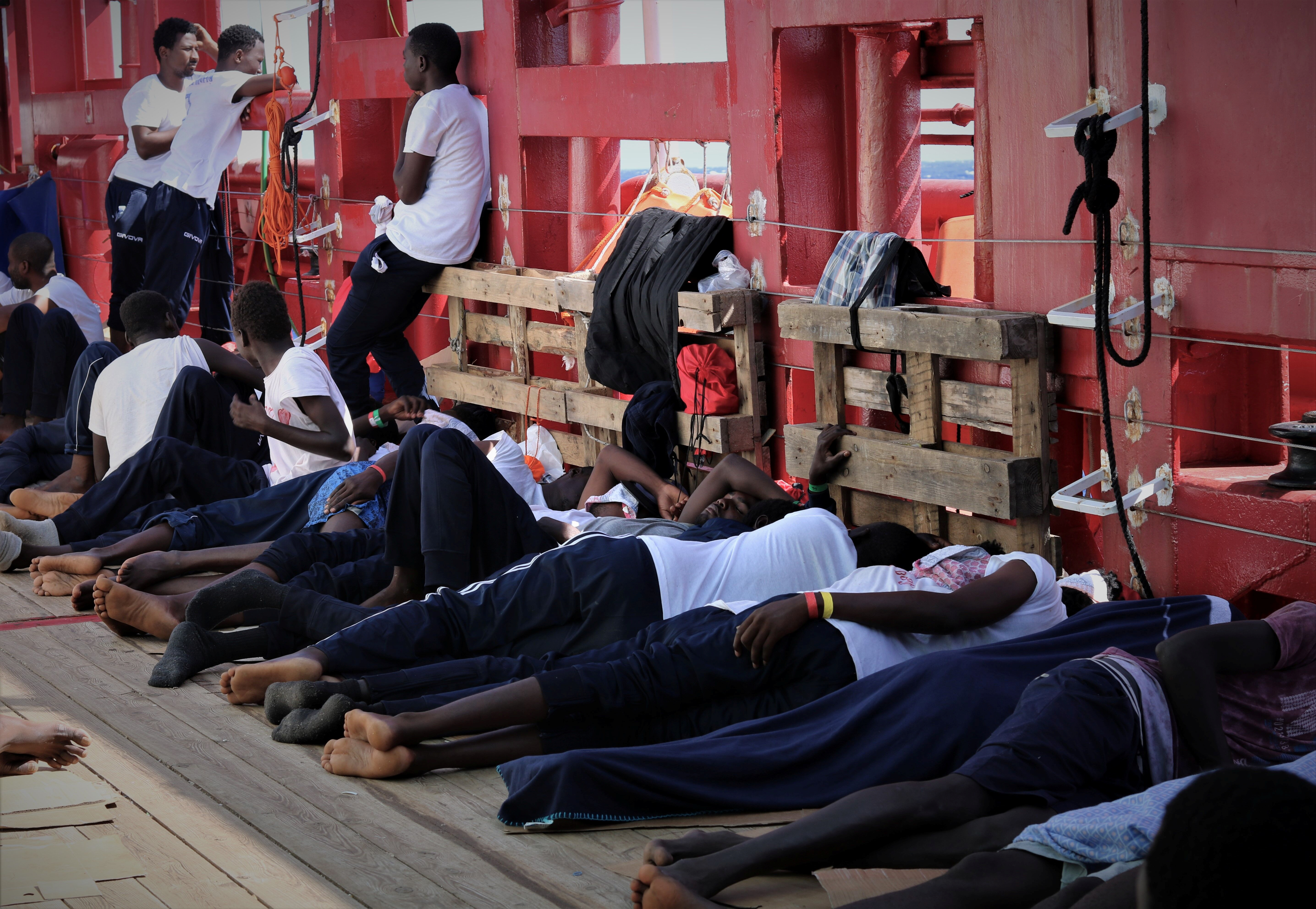Μάλτα: Αποβιβάστηκαν οι 356 μετανάστες του Ocean Viking