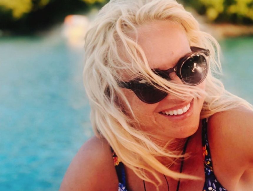 Η αρετουσάριστη φωτογραφία με μαγιό της Μαρίας Μπεκατώρου μας εντυπωσίασε!