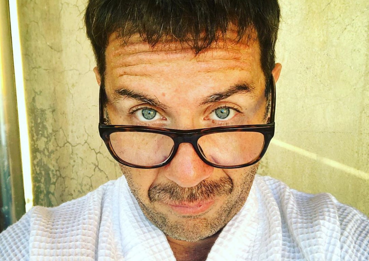 Γιώργος Μαζωνάκης: Δείτε πώς απάντησε στο video γνωστού YouTuber με το «Gucci Φόρεμα»!