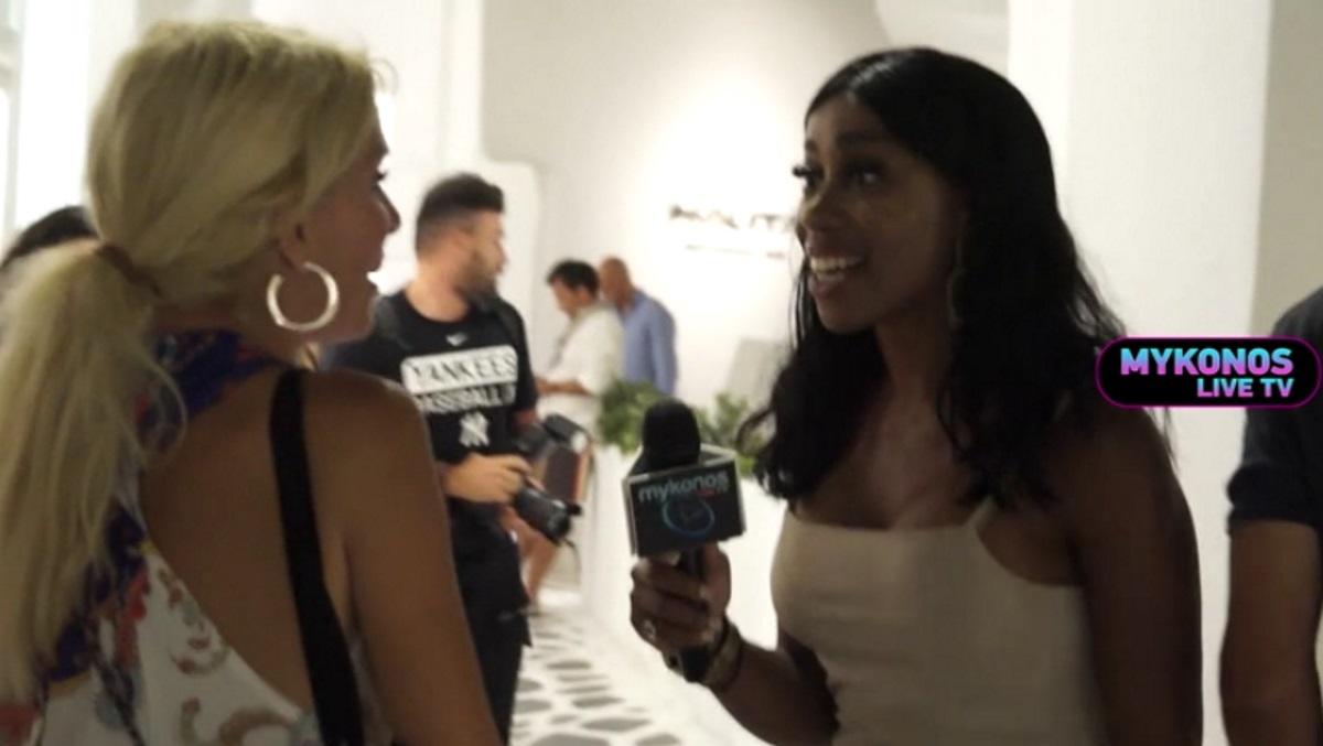 Η αμηχανία και η αντίδραση της Ελένης Μενεγάκη on camera!