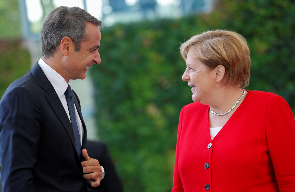 Μέρκελ: Καθιστή για... σιγουριά δίπλα στον Μητσοτάκη! video, pics