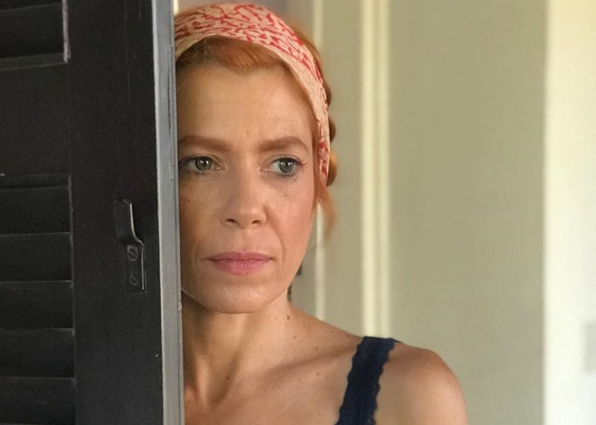 Η Μυρτώ Αλικάκη στη μηχανή του χρόνου: Δείτε πώς ήταν 20 χρόνια πριν!