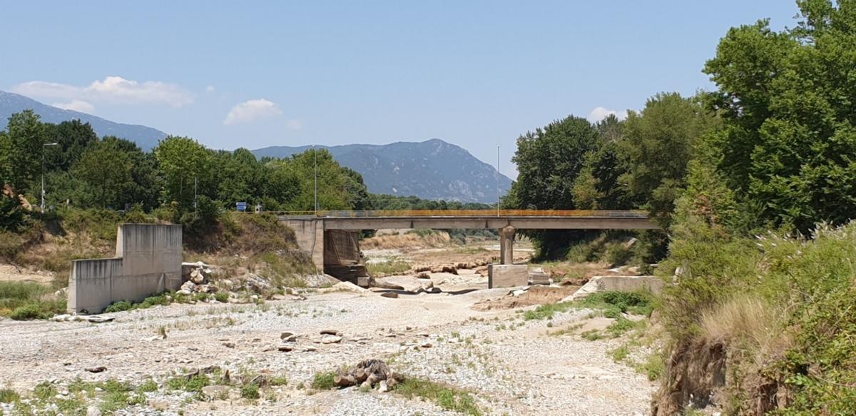 Τρίκαλα: «Στέρεψε» ο Πηνειός ποταμός – video