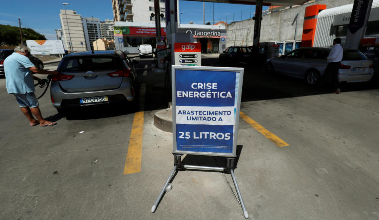 «Έμεινε» από καύσιμα η Πορτογαλία! Τρέχουν να «γεμίσουν» στην Ισπανία!
