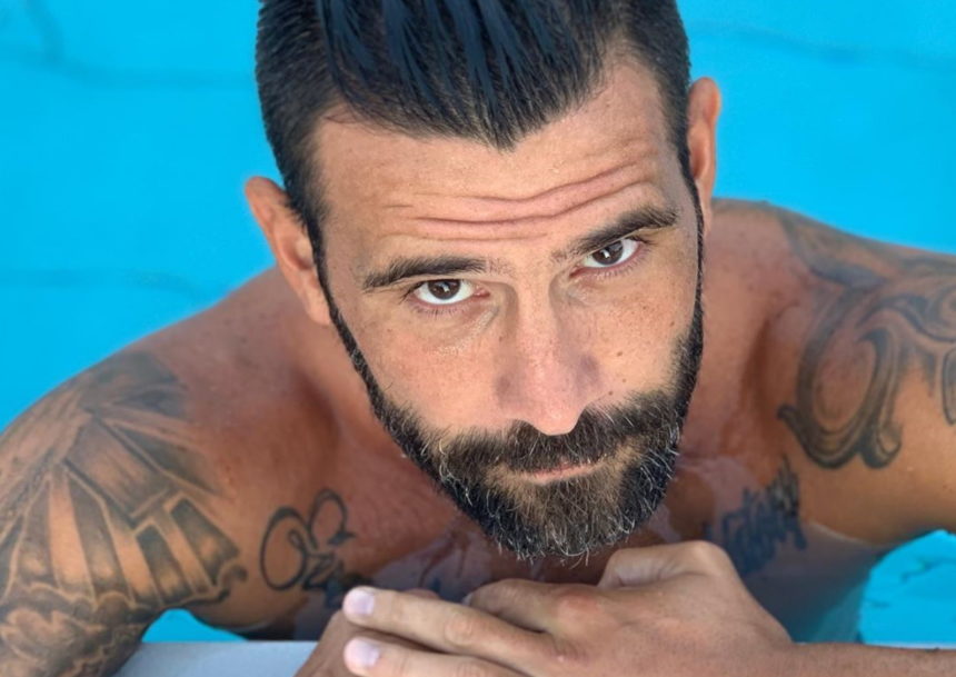 Μιχάλης Μουρούτσος: Έτσι περνάει το πρώτο καλοκαίρι μετά τον χωρισμό από τη Λάουρα Νάργες! [pics]