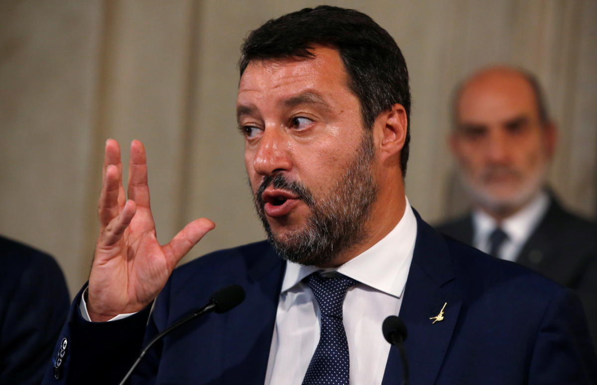 Ιταλία: Απειλεί με δημοψήφισμα ο Σαλβίνι εάν ακυρωθεί ο αντιμεταναστευτικός νόμος