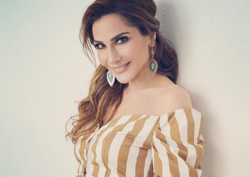 Δέσποινα Βανδή – Ντέμης Νικολαΐδης: Σπάνια φωτογραφία από τις διακοπές τους στο Πήλιο