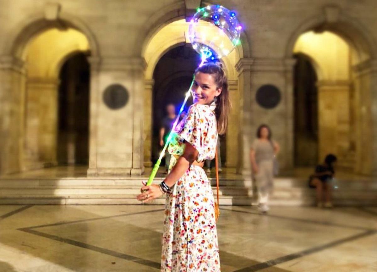 Η Βάσω Λασκαράκη μας δείχνει για πρώτη τους… αψεγάδιαστους κοιλιακούς της!