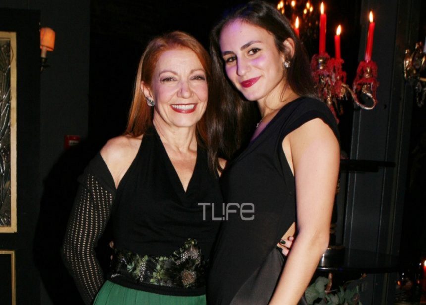 Η Πέμη Ζούνη πάντρεψε την 25χρονη κόρη της, Ελεονώρα! [pics]