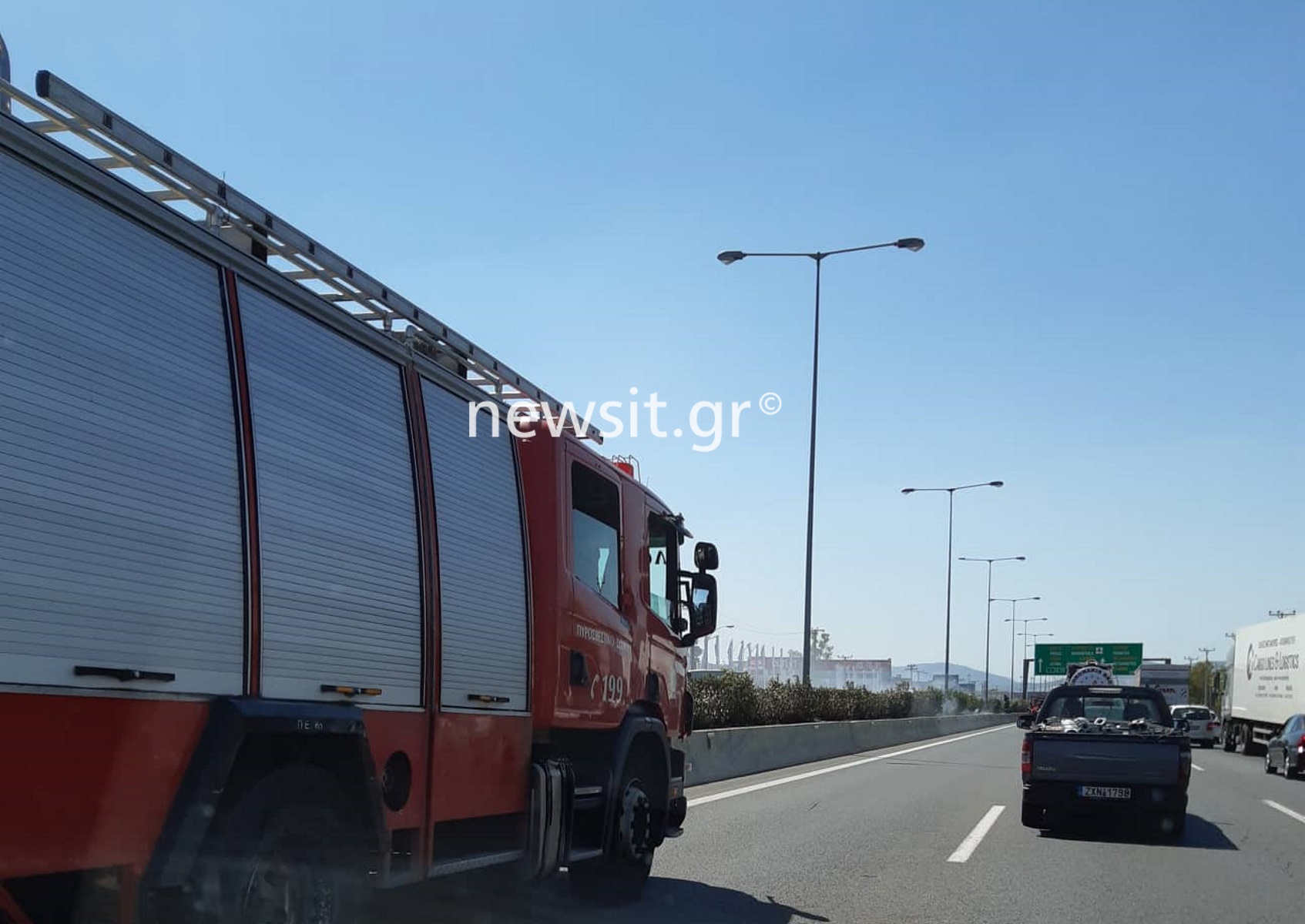 Λαμπάδιασε η νησίδα στον Κηφισό – video