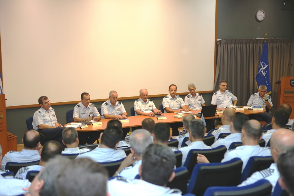 Συσκέφθηκαν οι Διοικητές μοιρών του Αρχηγείου Τακτικής Αεροπορίας – Διαβάστε τον λόγο [pics]