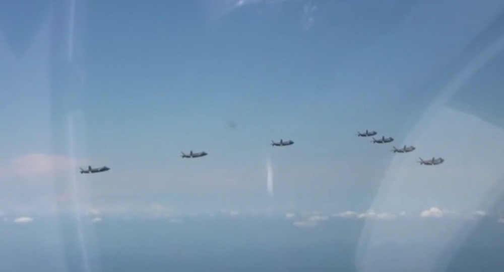 Επίδειξη των stealth μαχητικών J-20 – Επτά «κινεζικοί δράκοι» σε εναέριο σχηματισμό [pic/vid]