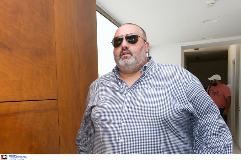 Ολυμπιακός: Απολογήθηκε ο Καραπαπάς! Το «σύστημα VAR», το χαλασμένο laptop και η Wikipedia!
