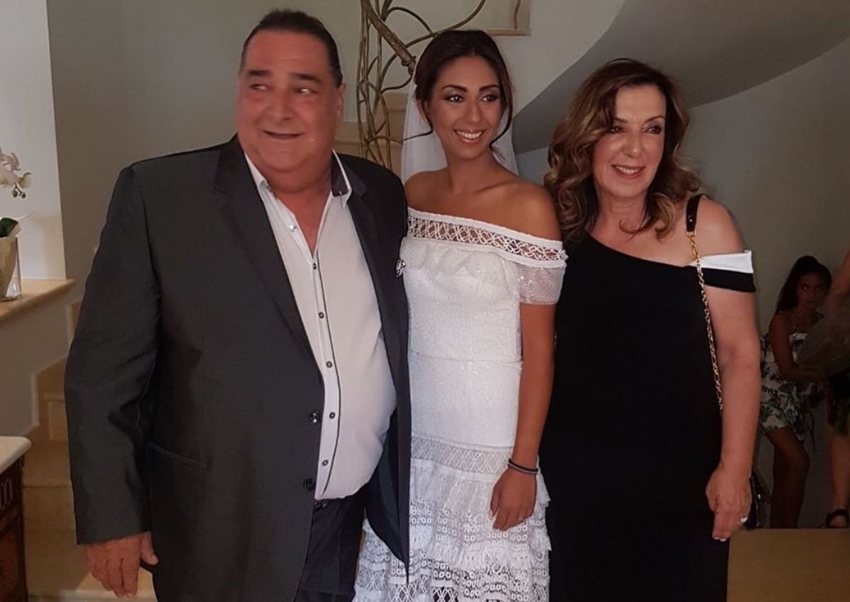 Συγκίνηση για τον Βασίλη Καρρά! Πάντρεψε την κόρη του στη Θεσσαλονίκη! [pics, video]