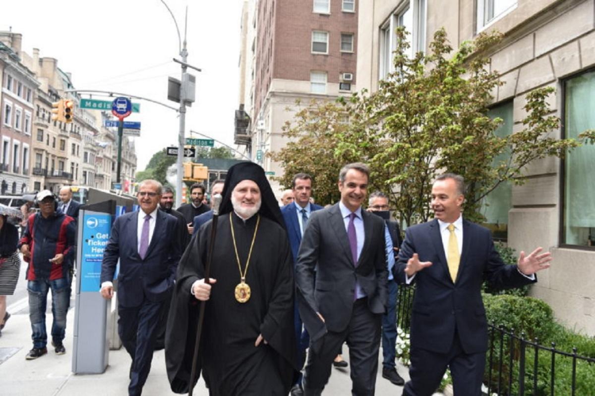 Μητσοτάκης και Αρχιεπίσκοπος Ελπιδοφόρος μαζί στο Ground Zero – Ξενάγηση στον Άγιο Νικόλαο