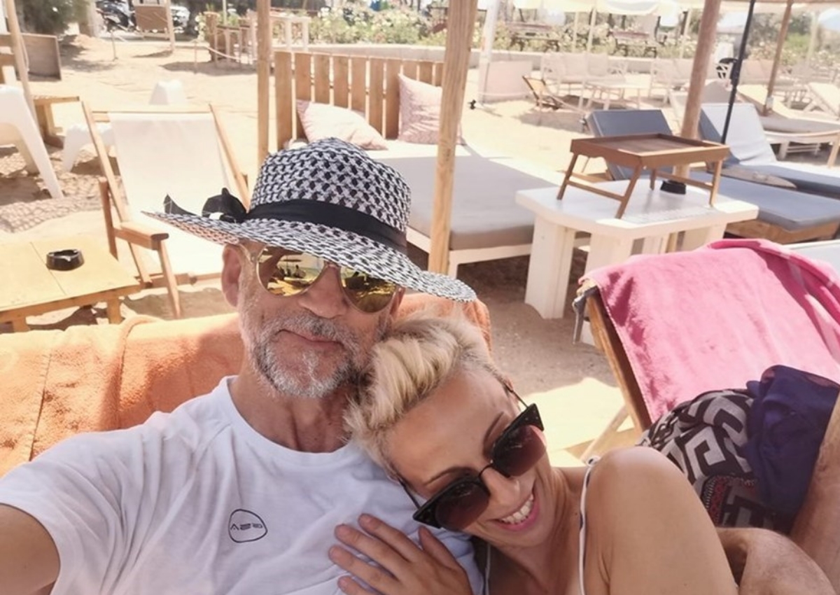 Ξανά γαμπρός ο Πάνος Μεταξόπουλος – Γάμος στο Αγκίστρι με την καλή του