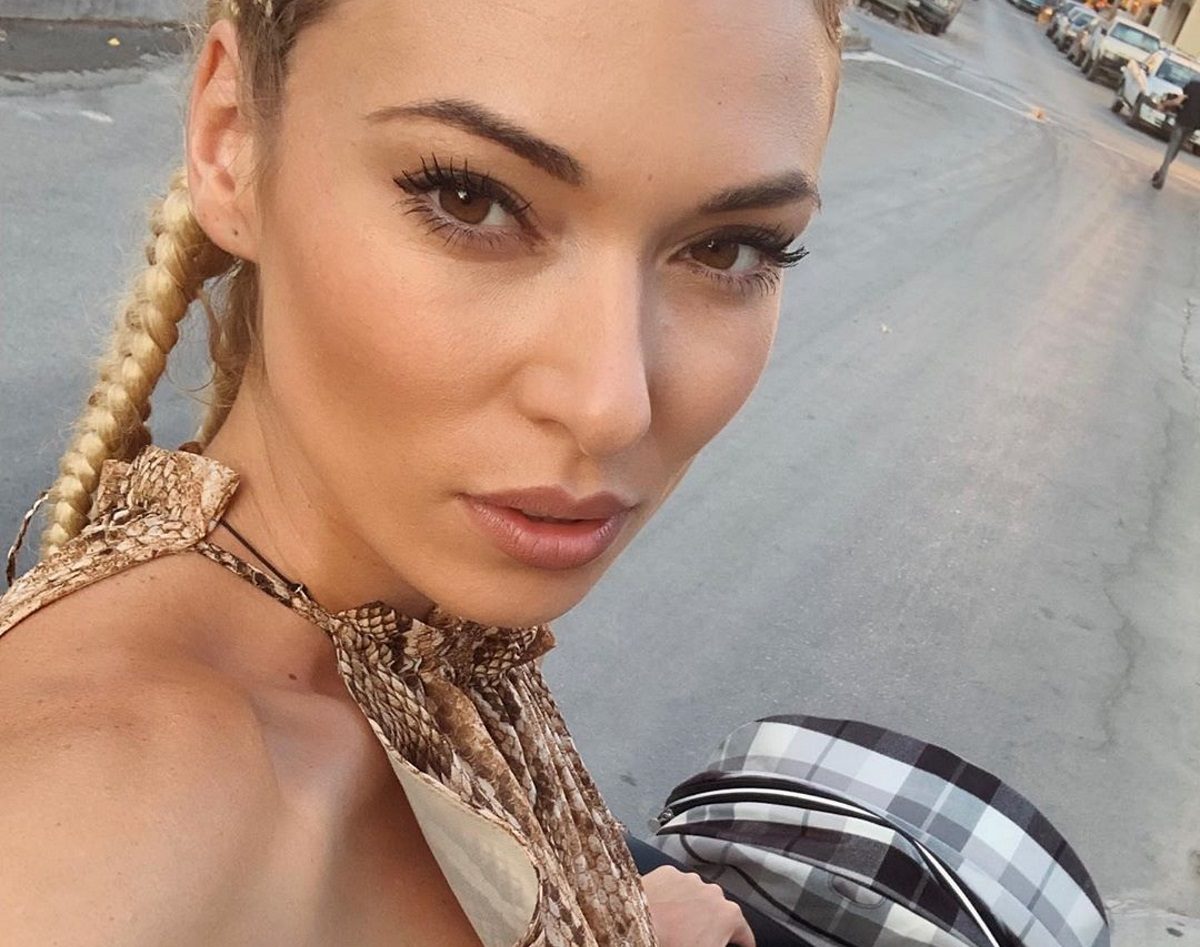 Τέλος το ξανθό για την Μικαέλα Φωτιάδη! Η απίστευτη αλλαγή που έκανε στα μαλλιά της!