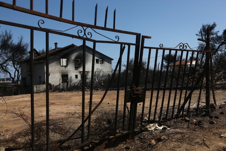 Μάτι: Κραυγή αγωνίας και τεράστια απογοήτευση των κατοίκων στη Βουλή