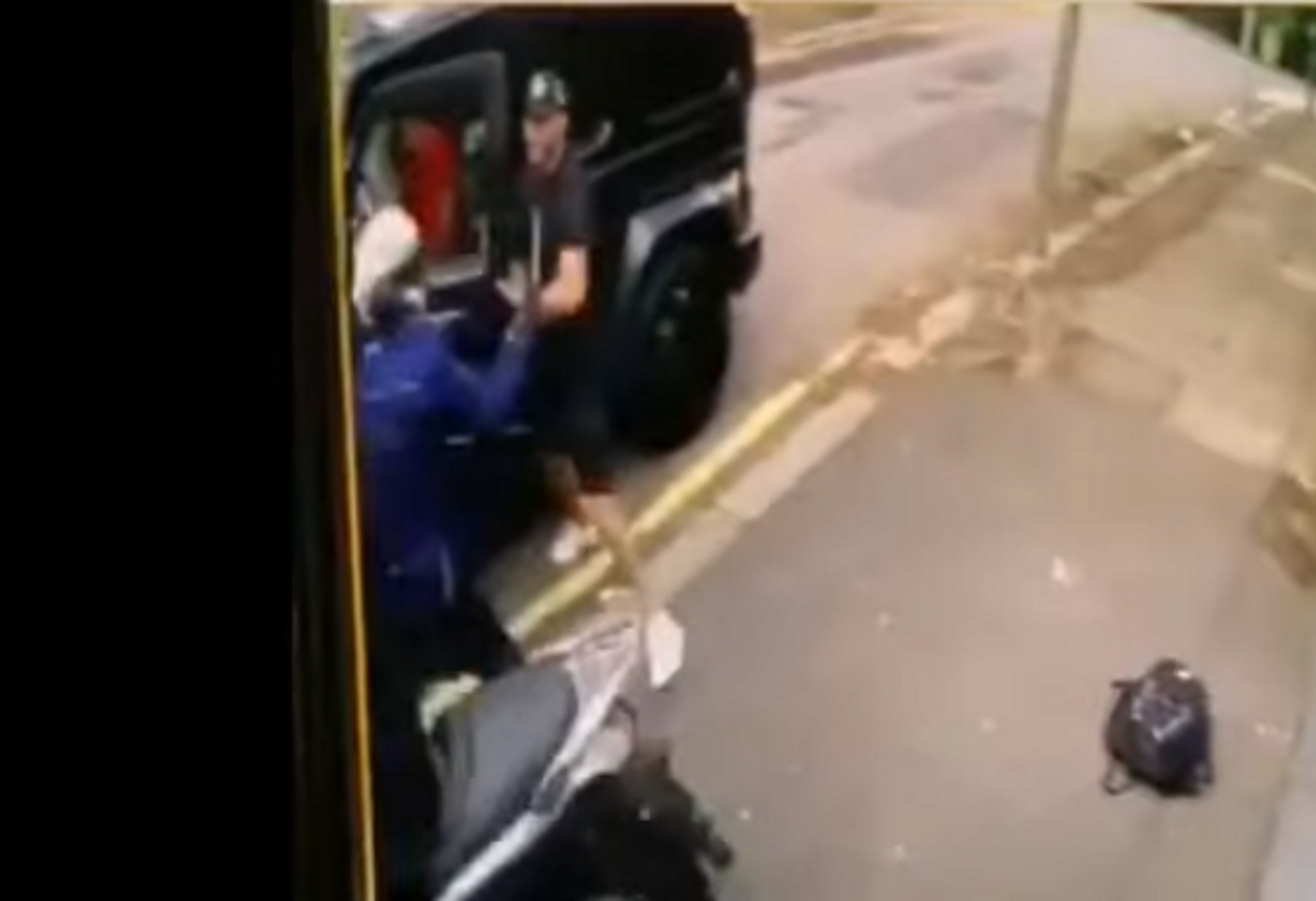 Συλλήψεις για την επίθεση με μαχαίρι σε Οζίλ και Κολάσινατς! video
