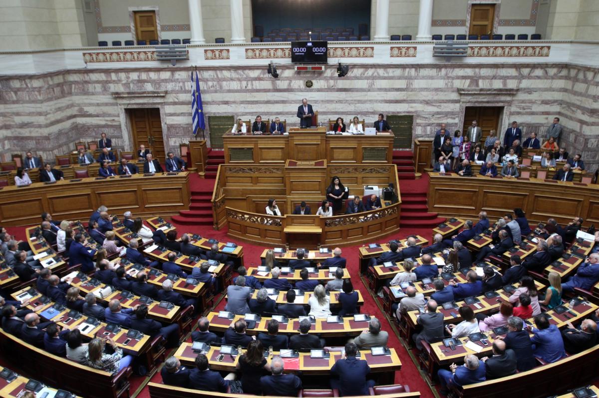 Απορρίπτει η ΝΔ την πρόταση ΣΥΡΙΖΑ για αναθεώρηση των διατάξεων κράτους – εκκλησίας