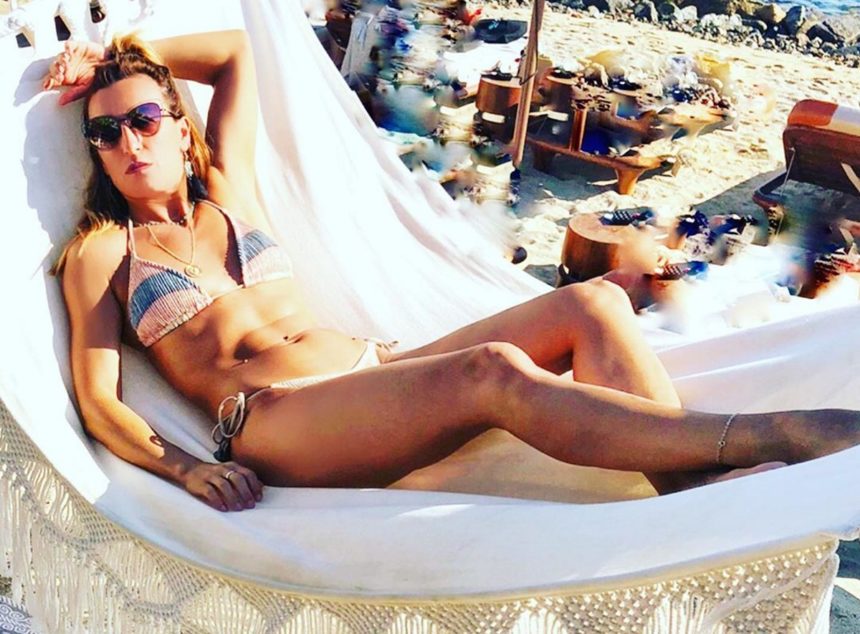 Πλημμύρισε το σπίτι της Πηγής Δεβετζή – Η απίστευτη αντίδρασή της [video]