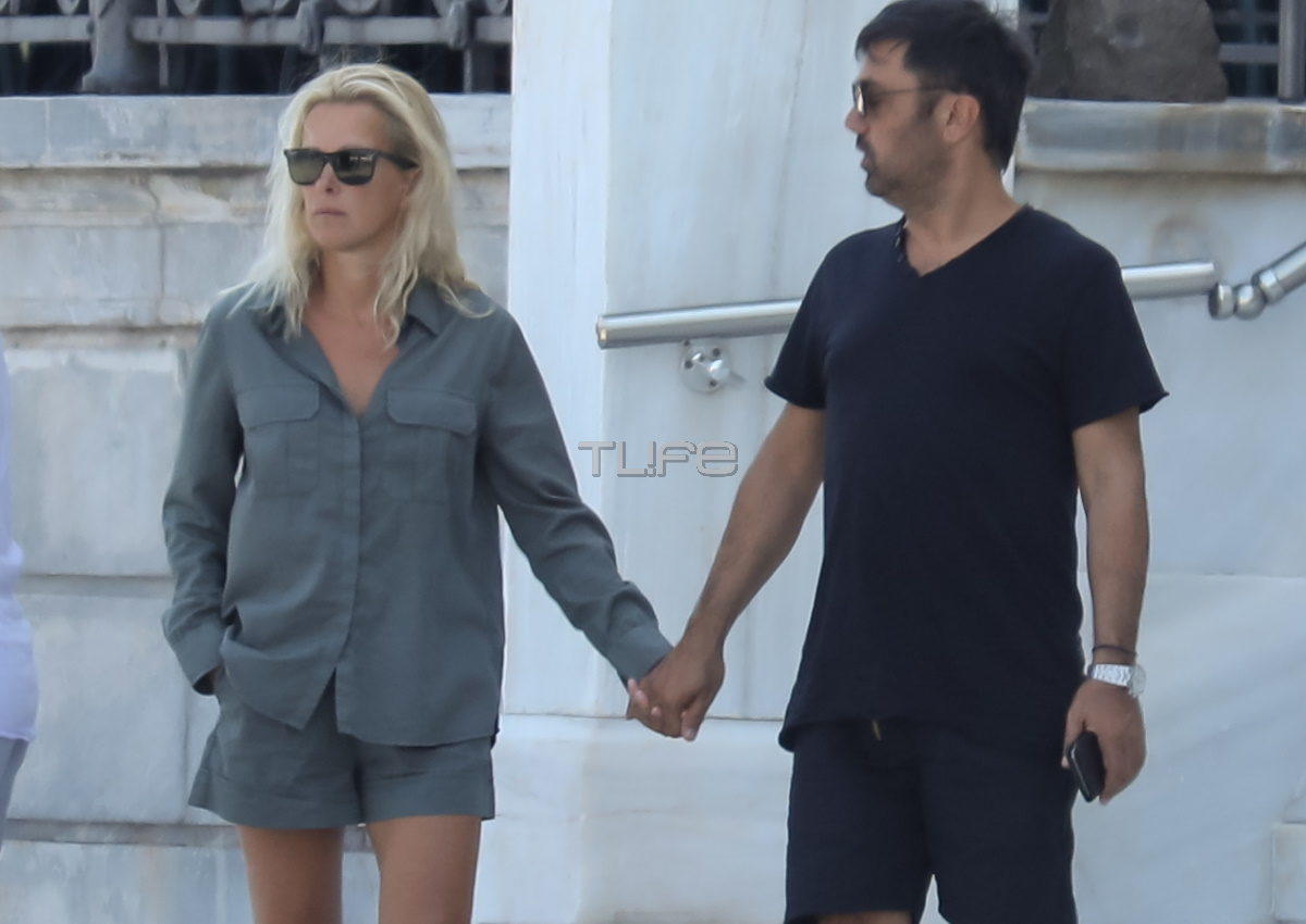 Γιώργος Θεοφάνους: Χέρι-χέρι στις Σπέτσες με την σύζυγό του! [pics]