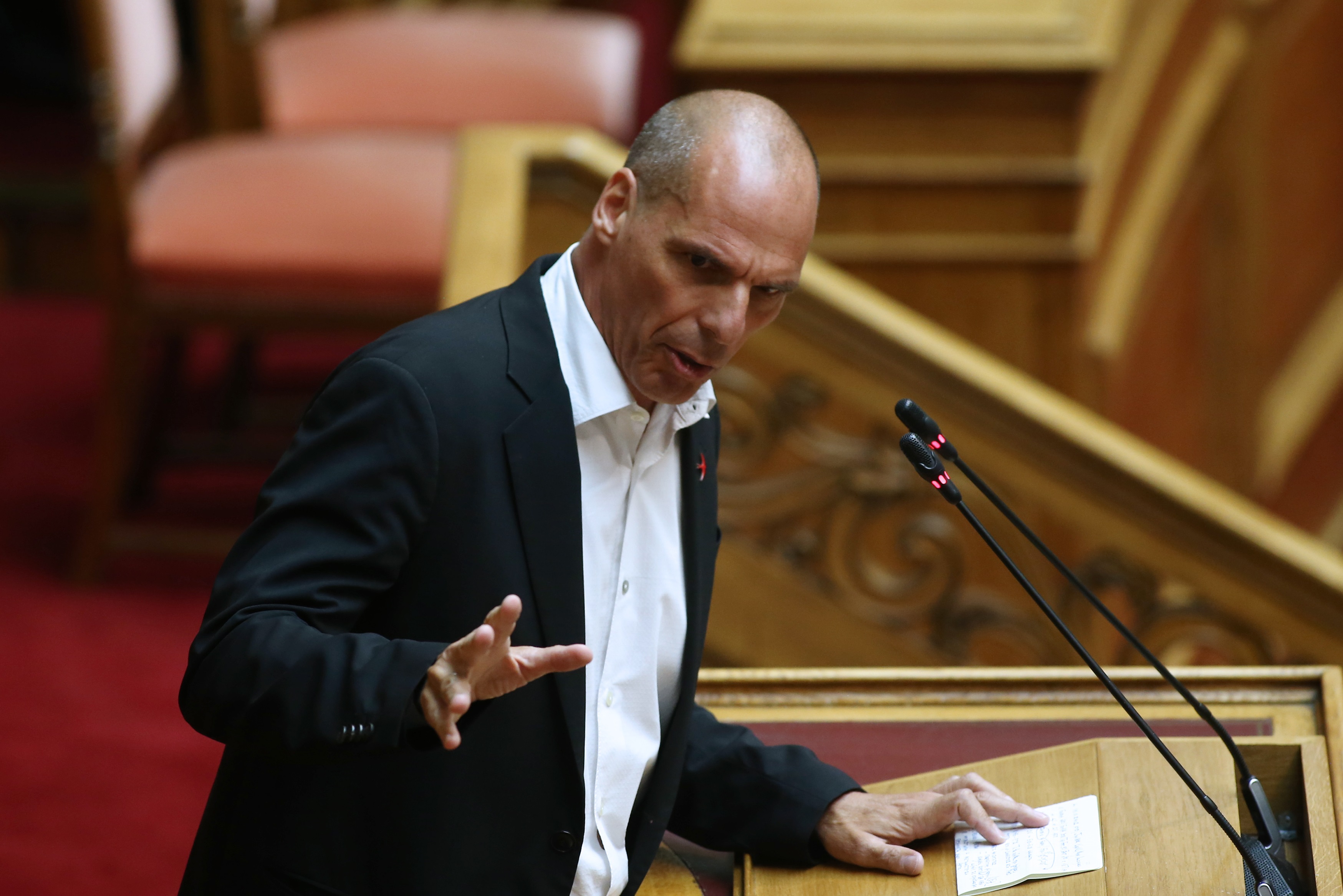 Βαρουφάκης για πόθεν έσχες: Τιμή μου να δηλώνω μεγάλα εισοδήματα και να πληρώνω φόρο