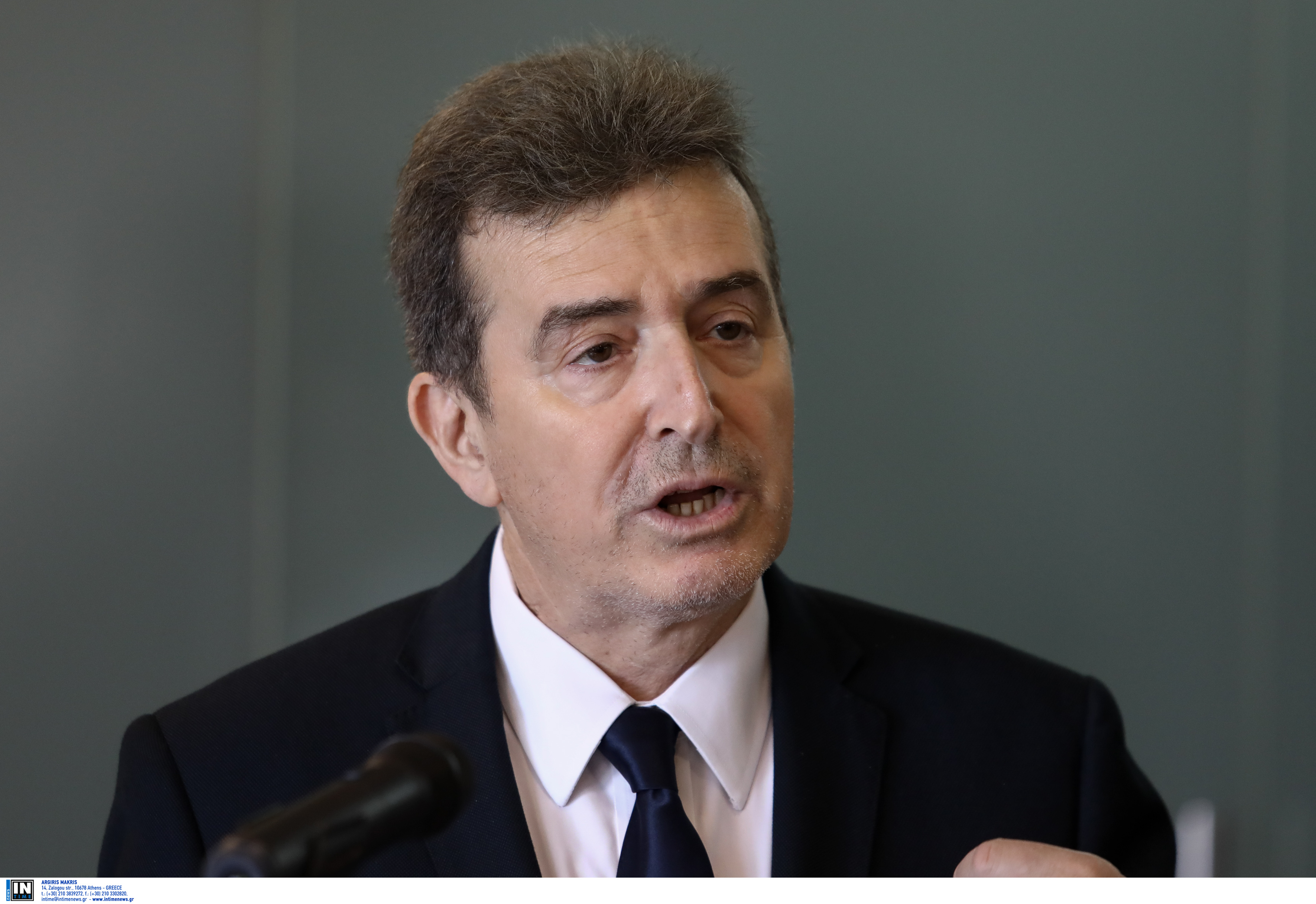 Χρυσοχοΐδης στο συνέδριο της UEFA: “Οι Κυριακές στο ελληνικό ποδόσφαιρο να γίνουν Τετάρτες”