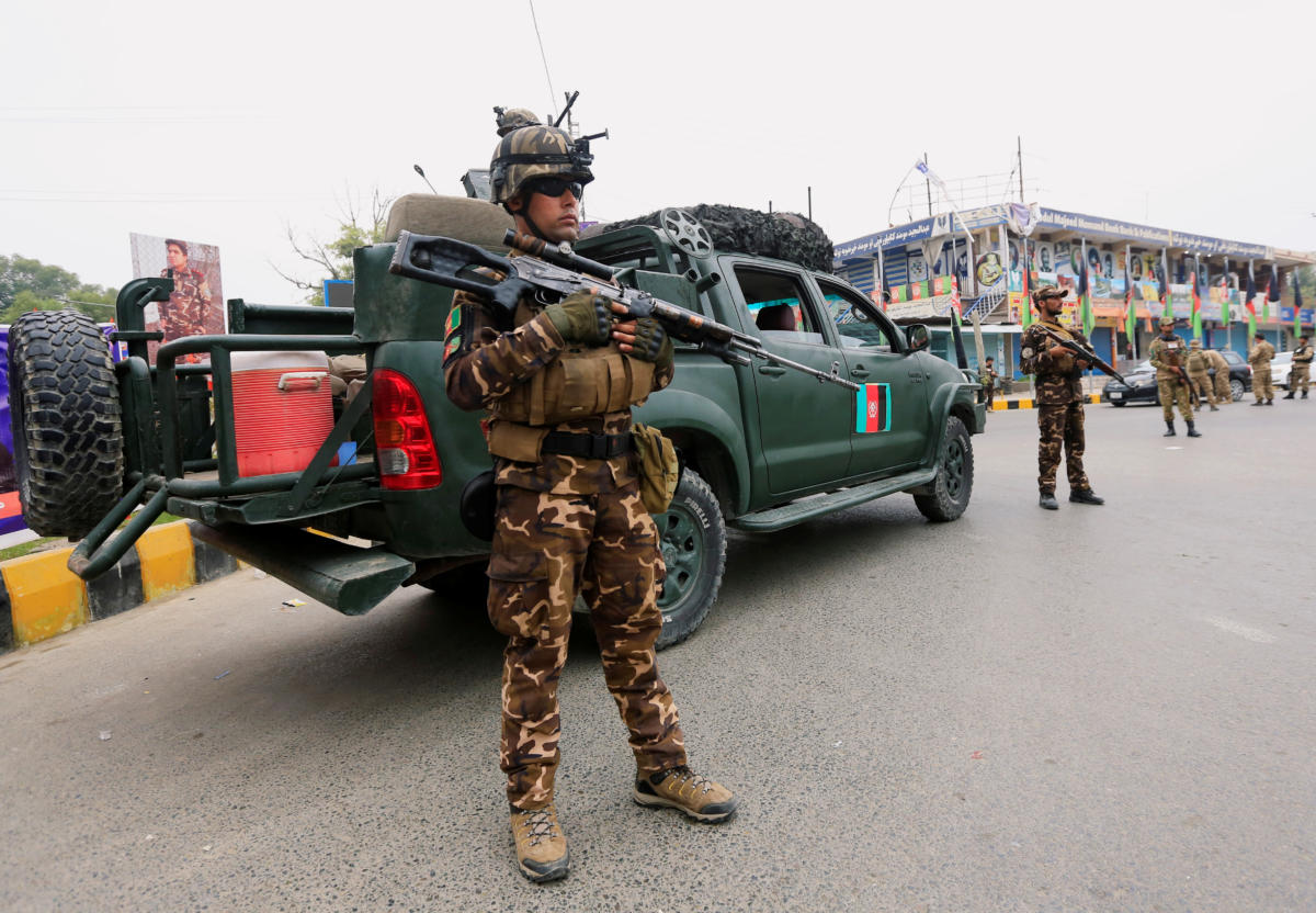 Αφγανιστάν: Τουλάχιστον 10 νεκροί από έκρηξη παγιδευμένου αυτοκινήτου