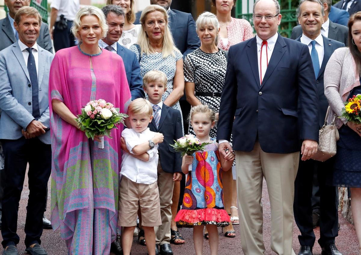 Ο πρίγκιπας Αλβέρτος έστειλε τα δίδυμα παιδιά του στο δημόσιο σχολείο!