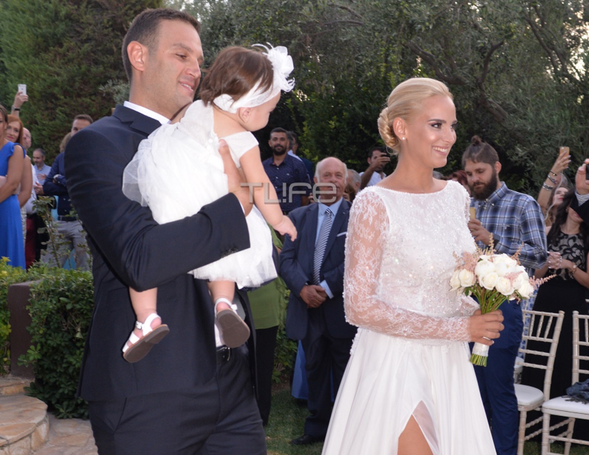 Άννη Πανταζή – Χριστόφορος Χούμας: Το φωτογραφικό άλμπουμ του γάμου και της βάφτισης της κόρης τους!