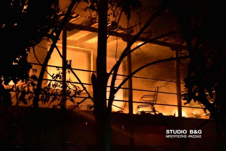 Στιγμές αγωνίας για δύο ηλικιωμένους στην Αργολίδα - Κάηκε ολοσχερώς η μονοκατοικία τους