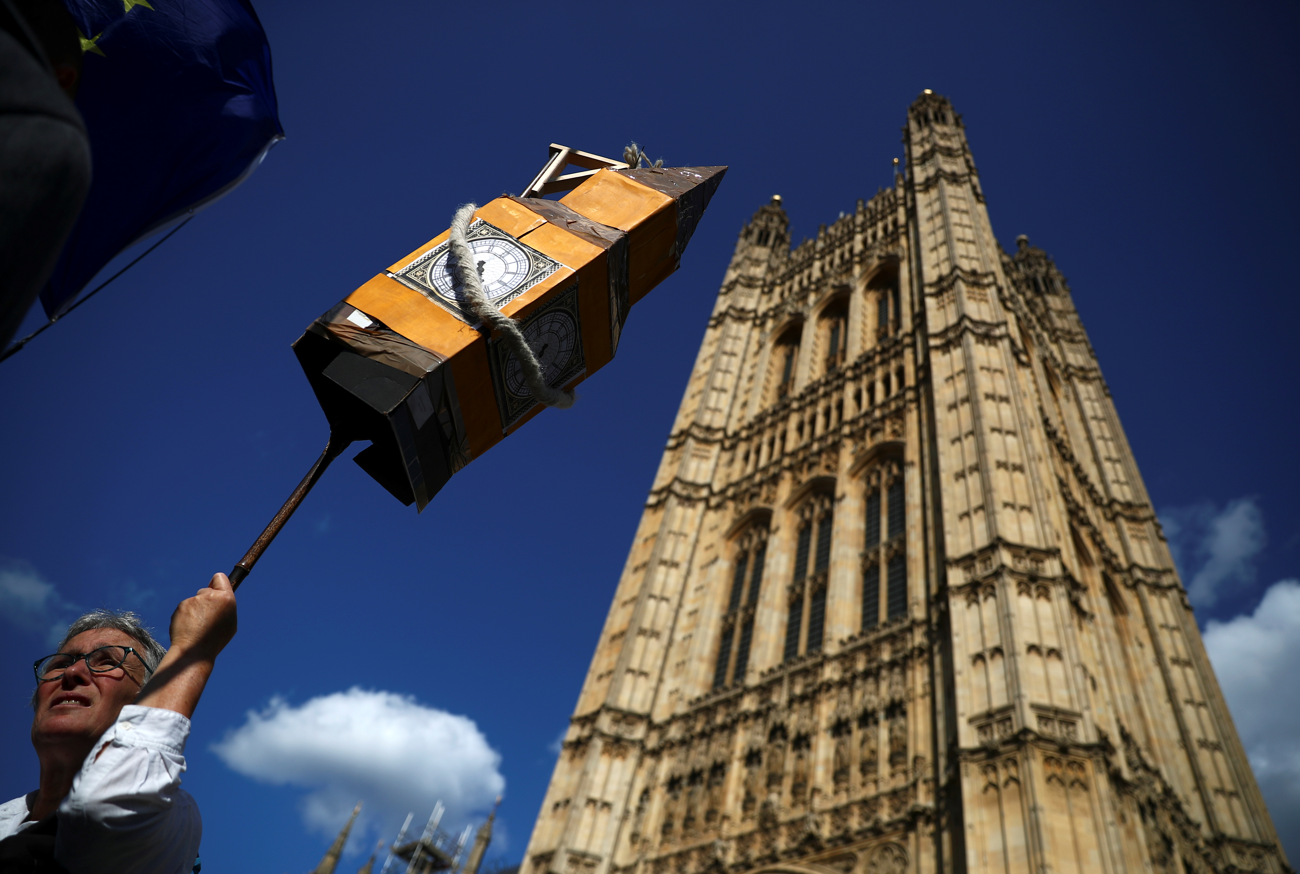 Λιγότερο σοβαρές οι επιπτώσεις από ένα Brexit χωρίς συμφωνία λέει η Τράπεζα της Αγγλίας