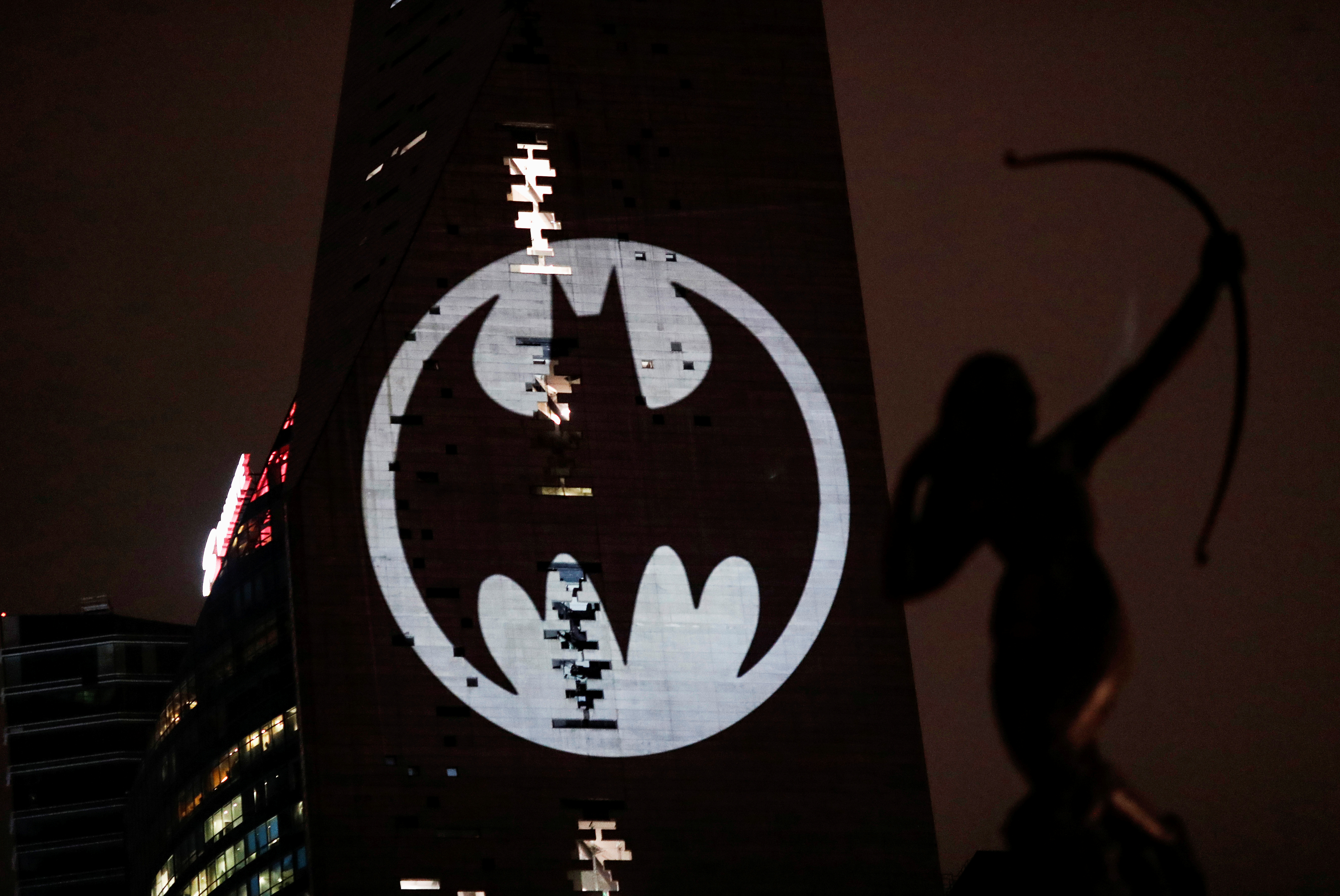Batman: Η θρυλική μουσική του Ντάνι Έλφμαν θα παιχτεί από συμφωνική ορχήστρα