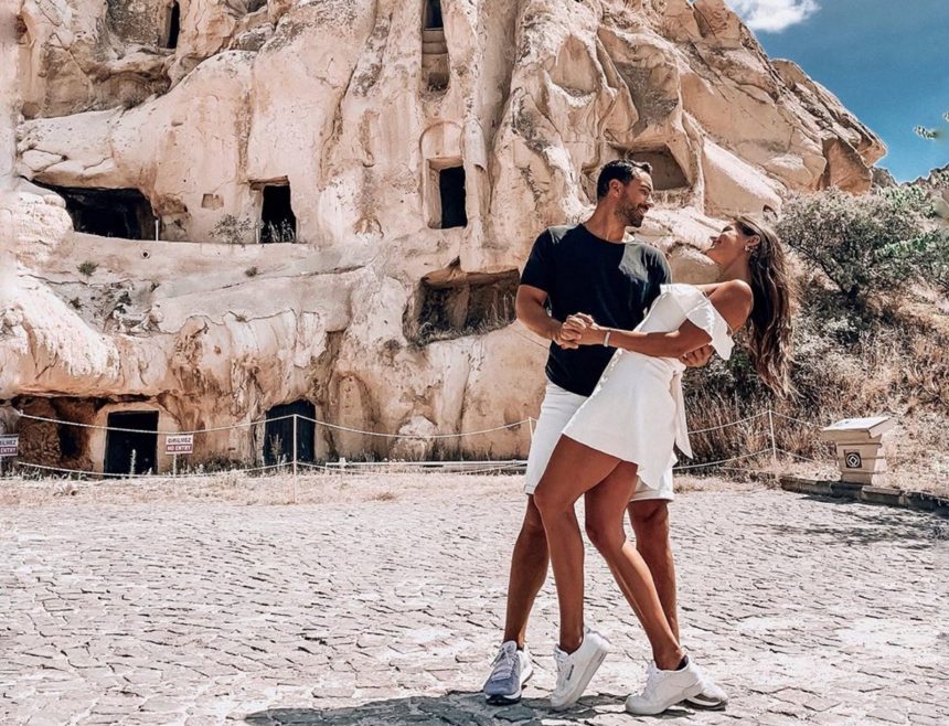Μπόμπα – Τανιμανίδης: Νέες φωτογραφίες από τις ρομαντικές στιγμές τους στην Καππαδοκία