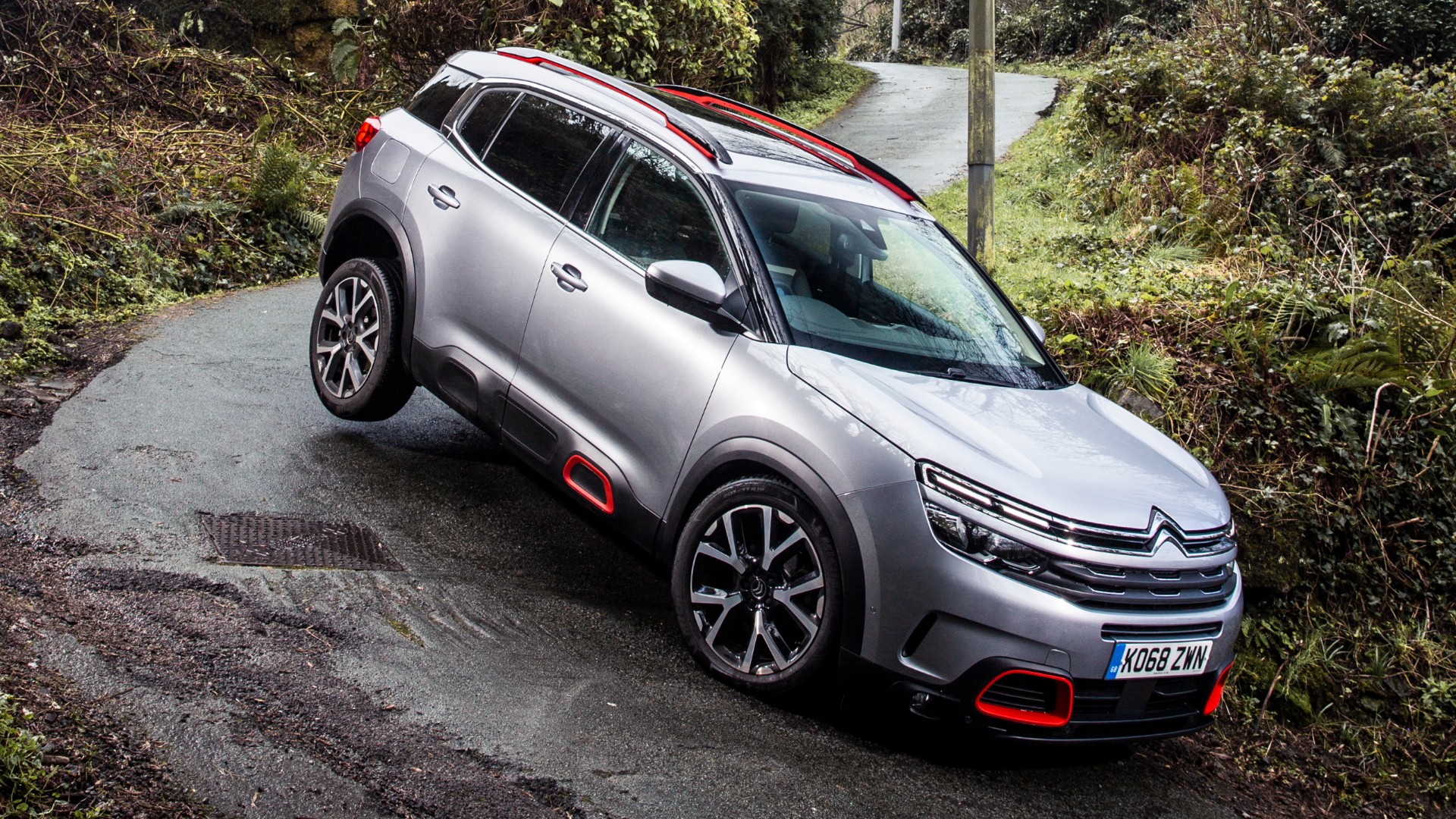 Το Citroën C5 Aircross στο δρόμο με τη μεγαλύτερη κλίση στον κόσμο