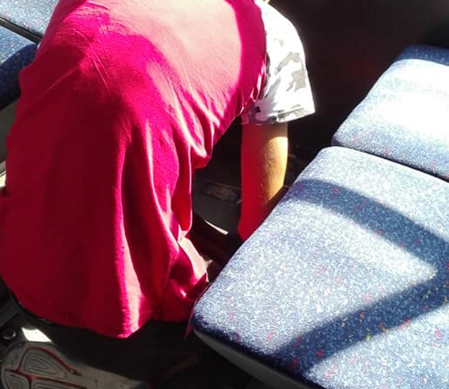Θεσσαλονίκη: Εικόνες που σοκάρουν σε λεωφορείο του ΟΑΣΘ – Η αρχική έκπληξη που έγινε θλίψη [pics]
